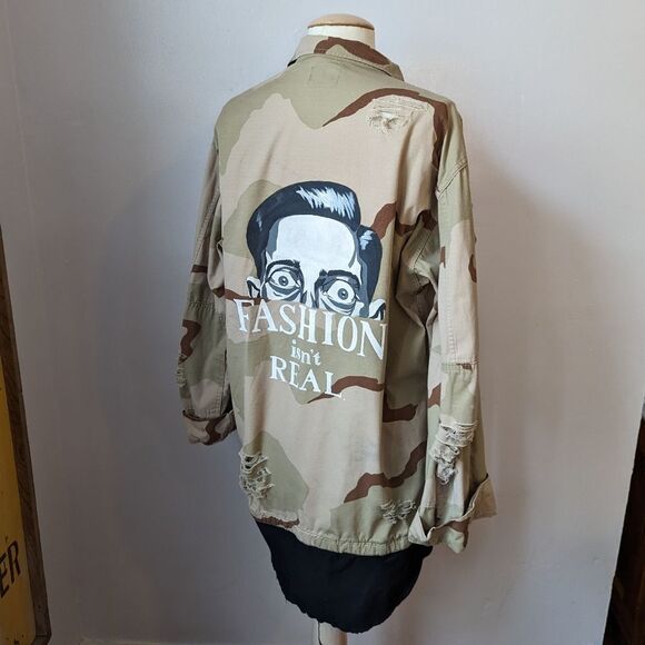 Reworked Painted Camouflage Camo Jacket Size L - Picture 1 of 8